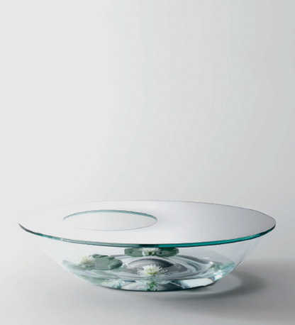 Nacre Table